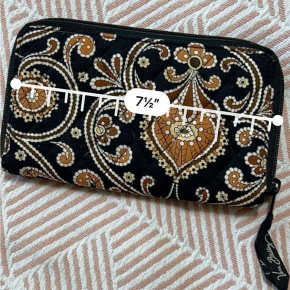 Vera Bradley Black Paisley Quilted Wallet - Picture 4 of 7